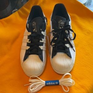 Adidas Superstar Originals White/Black/Cream Men’s Size 10.5, NWT
